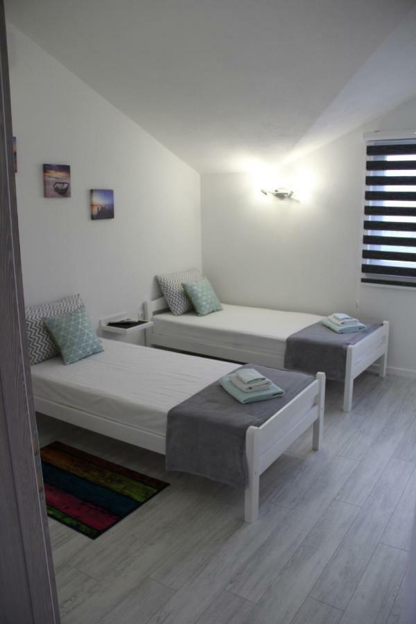 Holiday Home Flora Mostar Eksteriør bilde