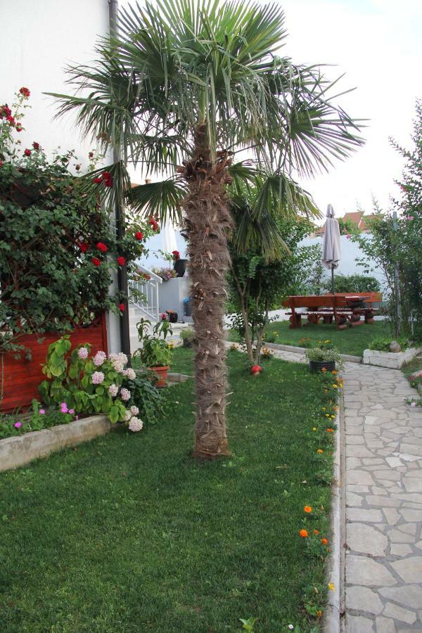 Holiday Home Flora Mostar Eksteriør bilde